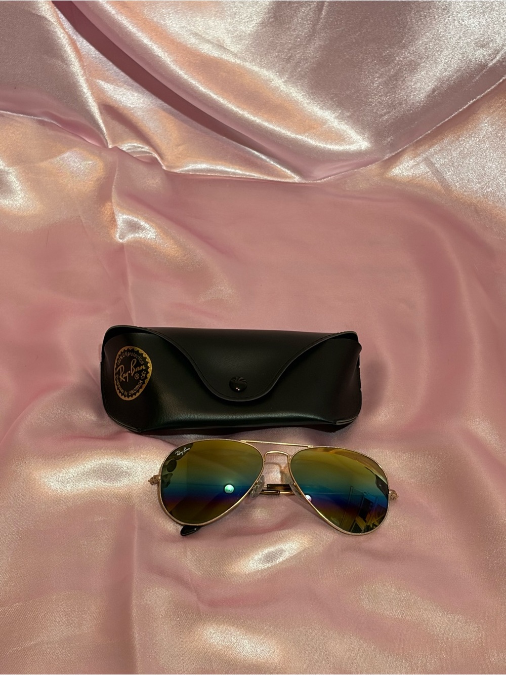 Ray-Ban Aviator Sunglasses with Case